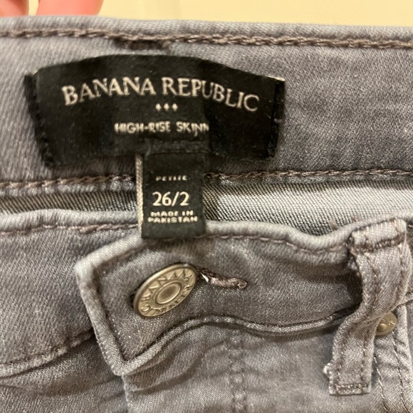 Banana Republic Gray High Waisted Skinny Jean - Picture 4 of 4
